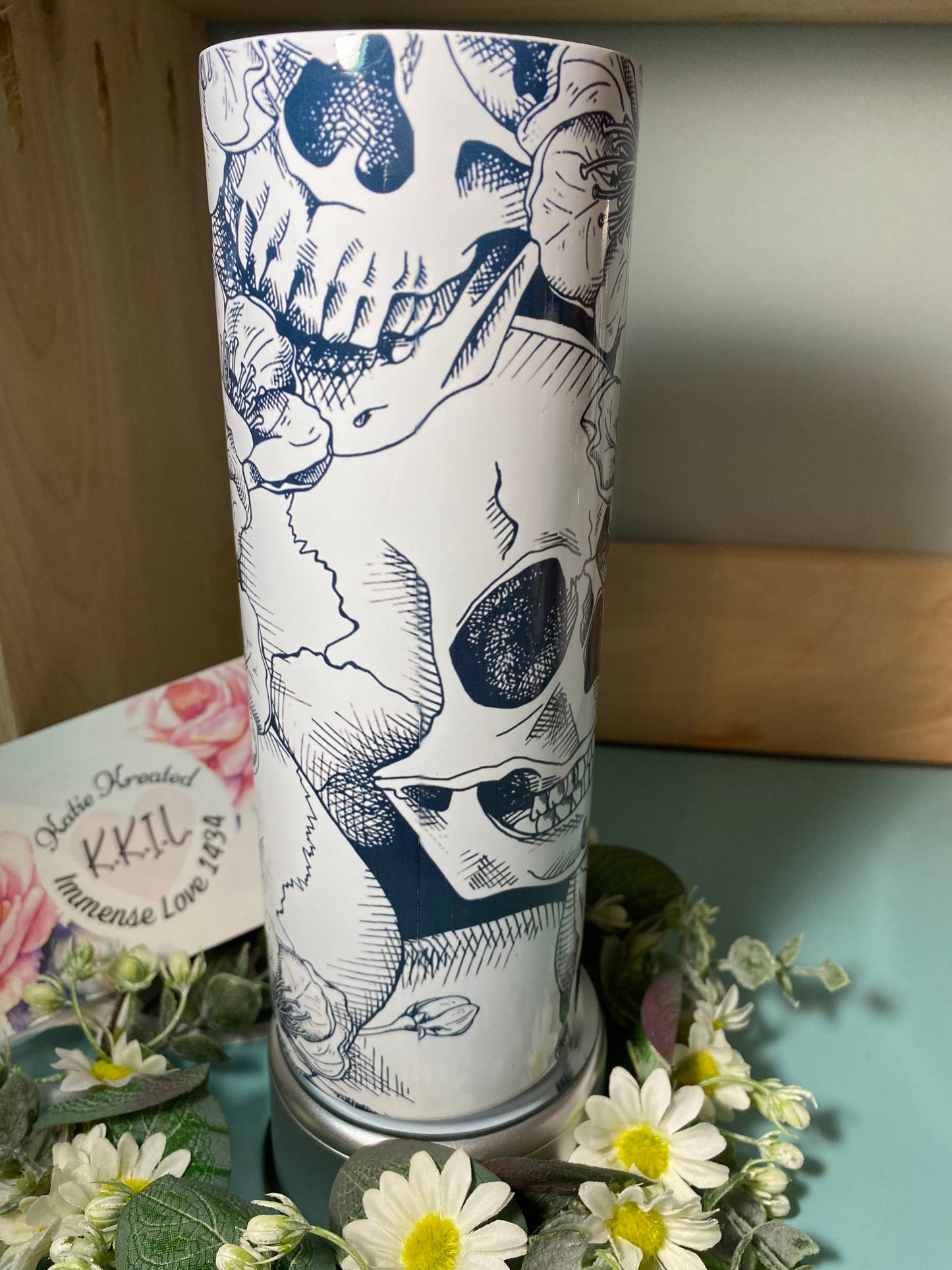 Black & White Floral Skull 20oz Tumbler
